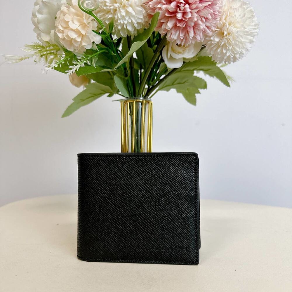 Coach F59112 Compact Id Wallet IN Black
